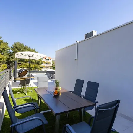 Appartement With Pool Ivano By Guide *