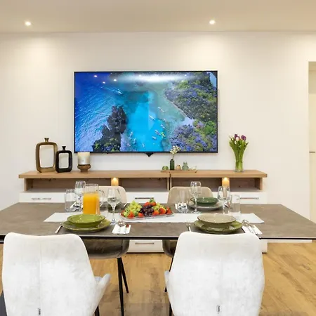 Appartement With Pool Ivano By Guide